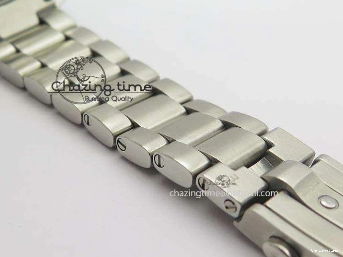 0518 Planet Ocean SS Bp Maker 45mm Black Bezel On SS Bracelet A OnTrend 8218